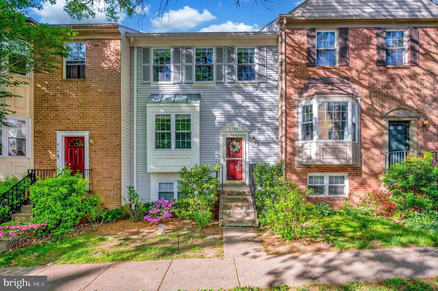 6164 FOREST CREEK CT, SPRINGFIELD, Virginia 22152, 4 Bedrooms Bedrooms, ,3 BathroomsBathrooms,Residential,For sale,6164 FOREST CREEK CT,VAFX2227966 MLS # VAFX2227966
