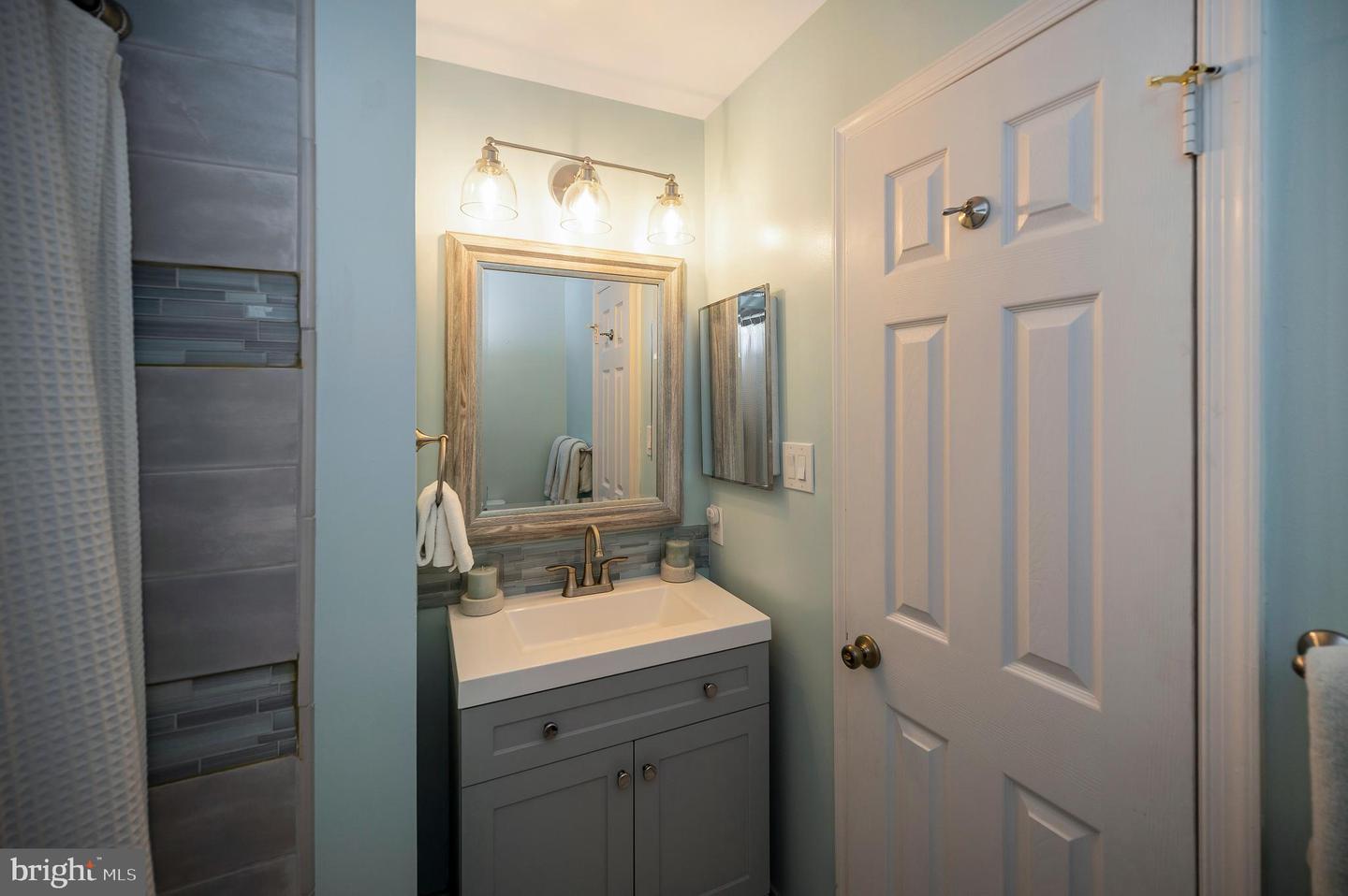 6164 FOREST CREEK CT, SPRINGFIELD, Virginia 22152, 4 Bedrooms Bedrooms, ,3 BathroomsBathrooms,Residential,For sale,6164 FOREST CREEK CT,VAFX2227966 MLS # VAFX2227966