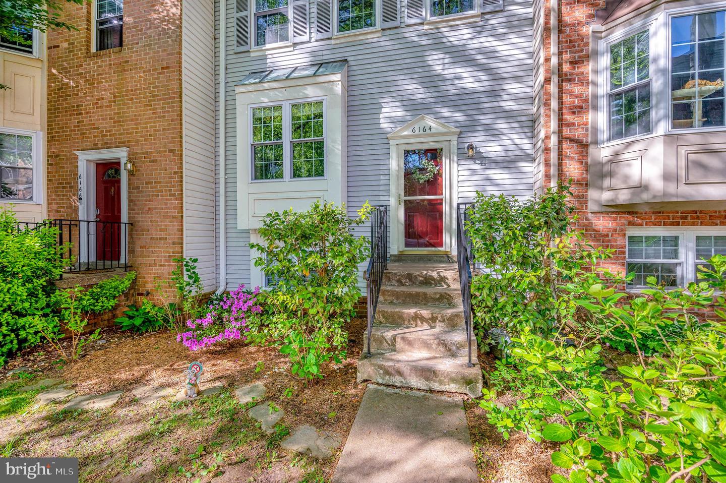 6164 FOREST CREEK CT, SPRINGFIELD, Virginia 22152, 4 Bedrooms Bedrooms, ,3 BathroomsBathrooms,Residential,For sale,6164 FOREST CREEK CT,VAFX2227966 MLS # VAFX2227966