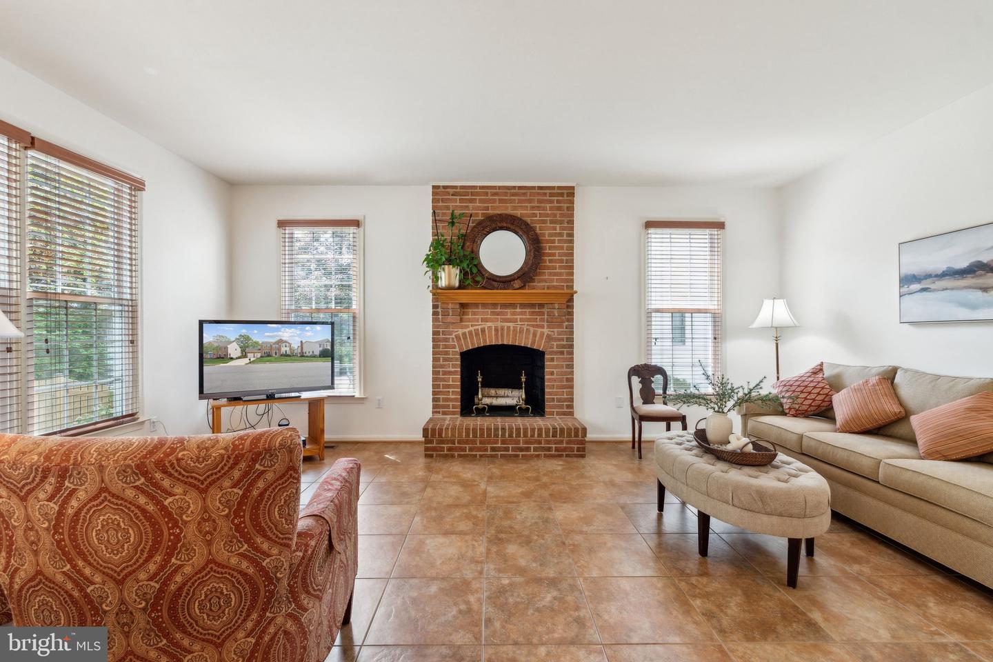 13107 CURVED IRON RD, HERNDON, Virginia 20171, 5 Bedrooms Bedrooms, ,3 BathroomsBathrooms,Residential,For sale,13107 CURVED IRON RD,VAFX2227998 MLS # VAFX2227998