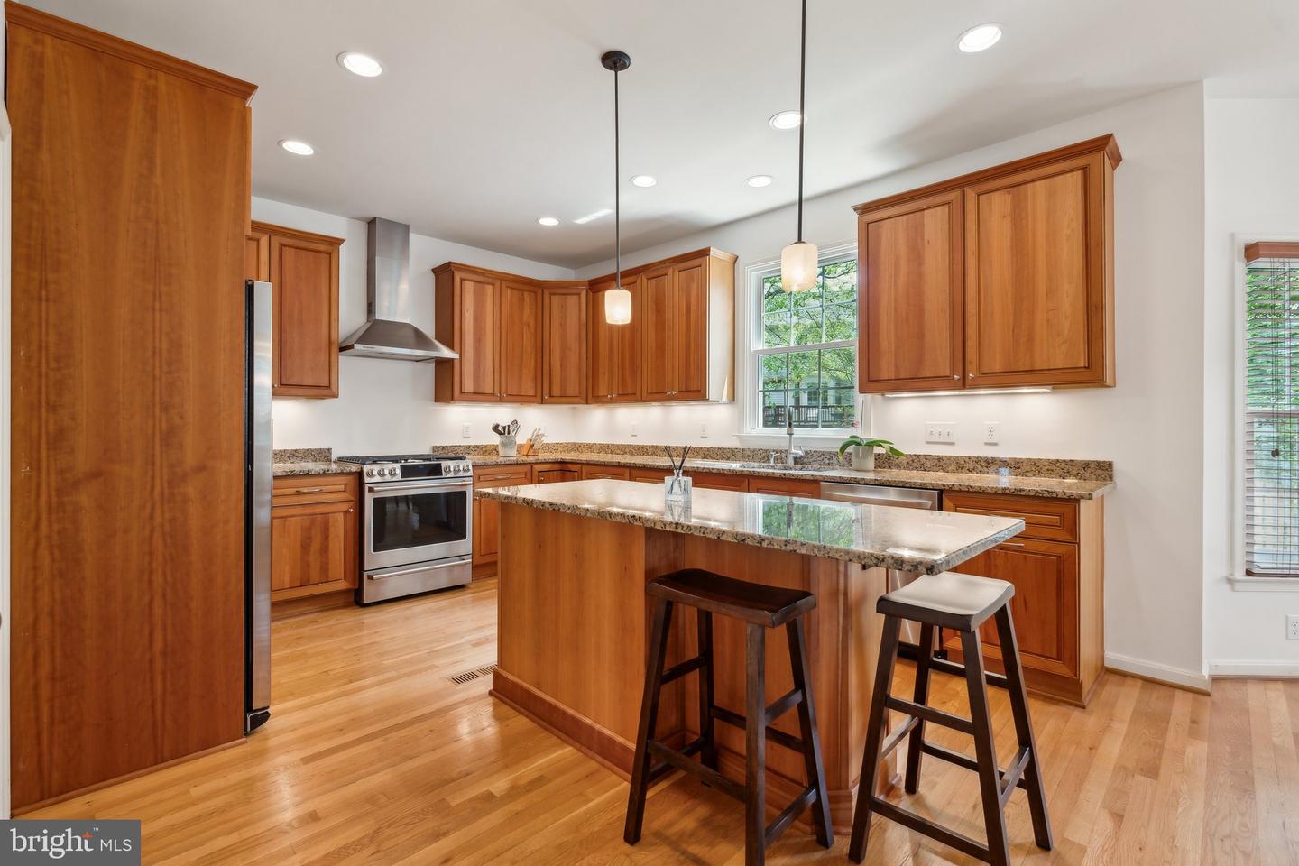 13107 CURVED IRON RD, HERNDON, Virginia 20171, 5 Bedrooms Bedrooms, ,3 BathroomsBathrooms,Residential,For sale,13107 CURVED IRON RD,VAFX2227998 MLS # VAFX2227998