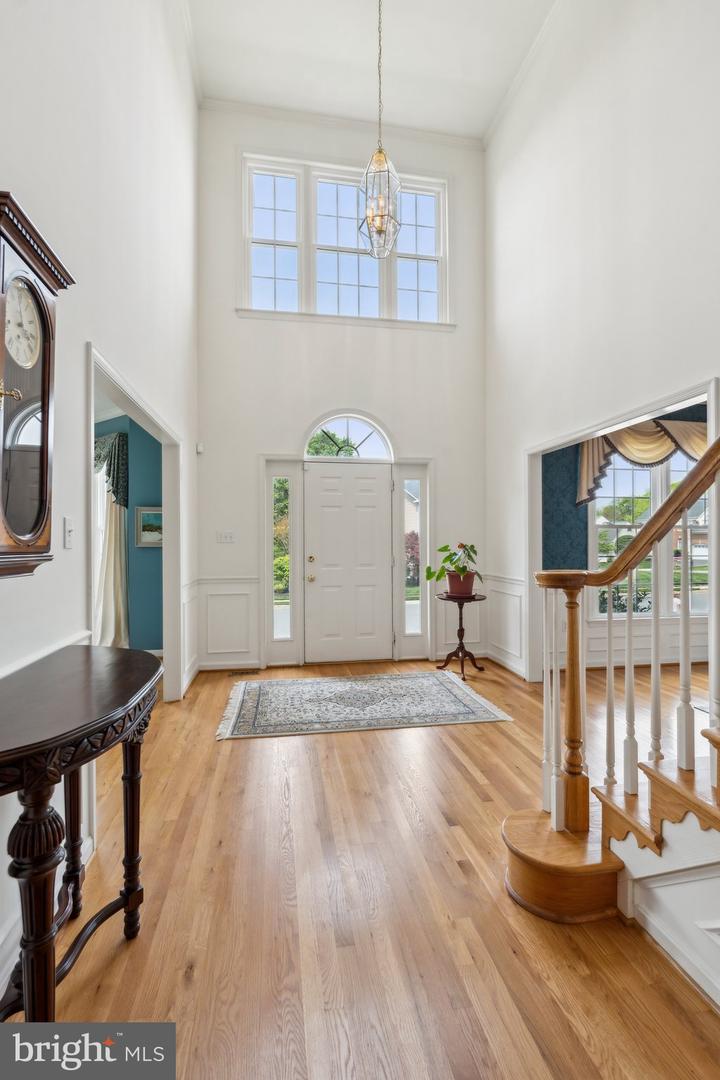 13107 CURVED IRON RD, HERNDON, Virginia 20171, 5 Bedrooms Bedrooms, ,3 BathroomsBathrooms,Residential,For sale,13107 CURVED IRON RD,VAFX2227998 MLS # VAFX2227998