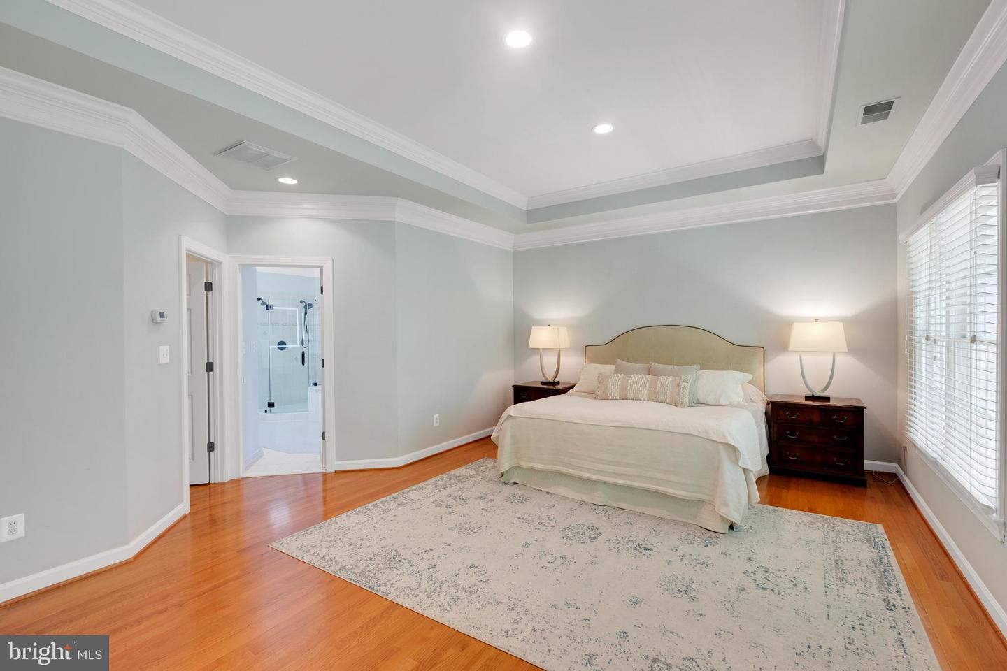 10100 DANIELS RUN WAY, FAIRFAX, Virginia 22030, 6 Bedrooms Bedrooms, ,5 BathroomsBathrooms,Residential,For sale,10100 DANIELS RUN WAY,VAFC2005932 MLS # VAFC2005932