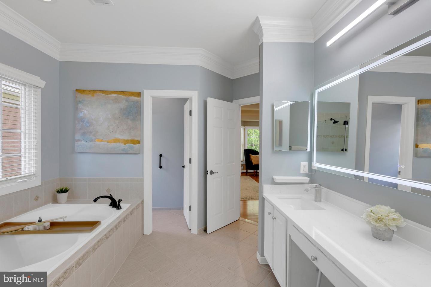 10100 DANIELS RUN WAY, FAIRFAX, Virginia 22030, 6 Bedrooms Bedrooms, ,5 BathroomsBathrooms,Residential,For sale,10100 DANIELS RUN WAY,VAFC2005932 MLS # VAFC2005932