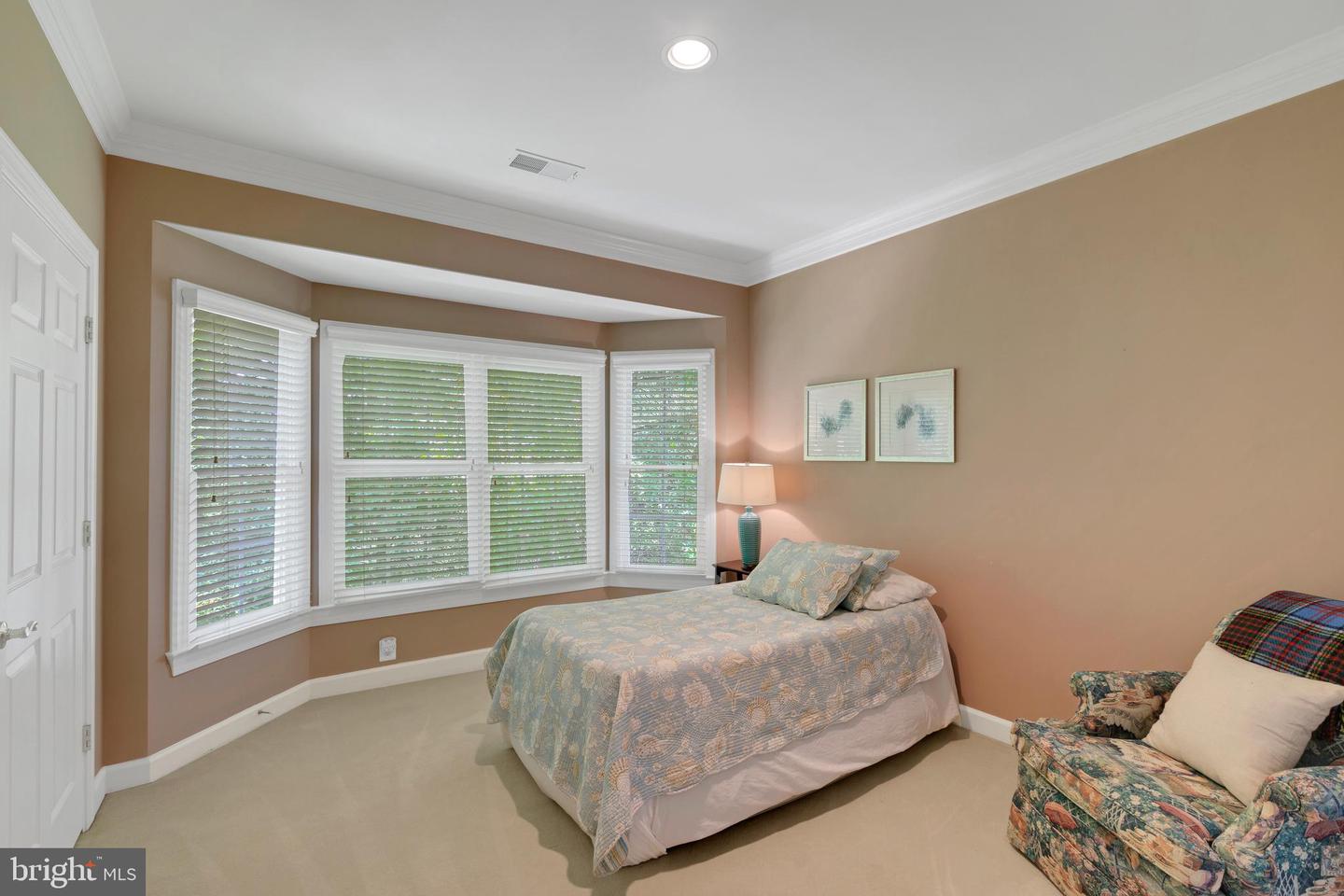 10100 DANIELS RUN WAY, FAIRFAX, Virginia 22030, 6 Bedrooms Bedrooms, ,5 BathroomsBathrooms,Residential,For sale,10100 DANIELS RUN WAY,VAFC2005932 MLS # VAFC2005932