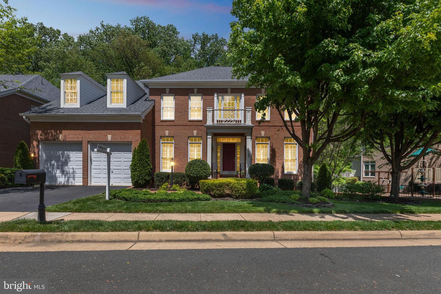10100 DANIELS RUN WAY, FAIRFAX, Virginia 22030, 6 Bedrooms Bedrooms, ,5 BathroomsBathrooms,Residential,For sale,10100 DANIELS RUN WAY,VAFC2005932 MLS # VAFC2005932