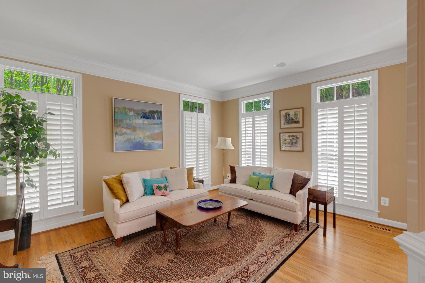 10100 DANIELS RUN WAY, FAIRFAX, Virginia 22030, 6 Bedrooms Bedrooms, ,5 BathroomsBathrooms,Residential,For sale,10100 DANIELS RUN WAY,VAFC2005932 MLS # VAFC2005932