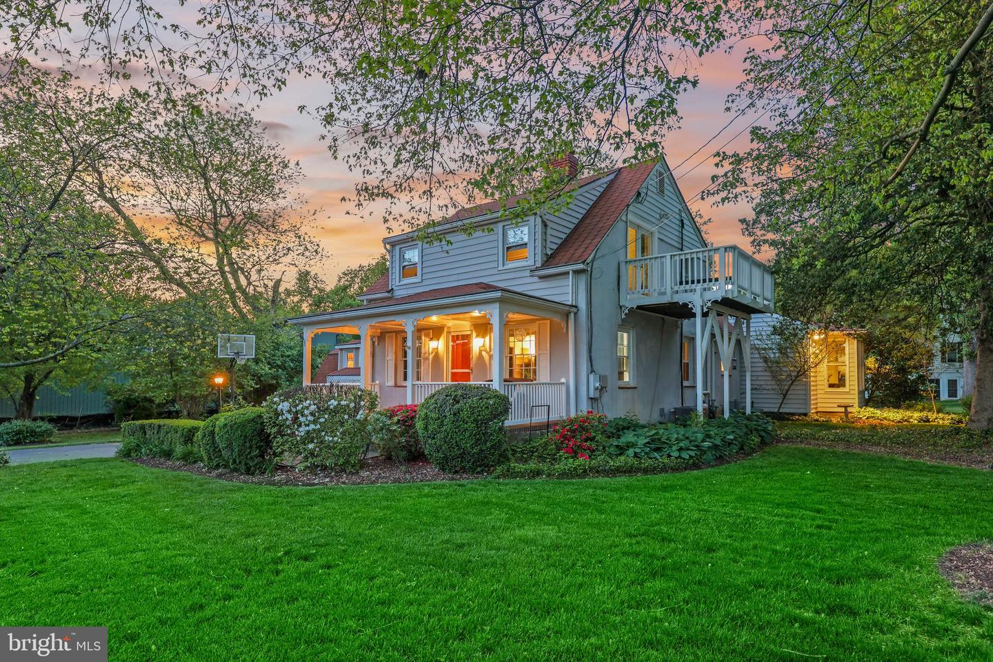 10130 BLAKE LN, OAKTON, Virginia 22124, 4 Bedrooms Bedrooms, ,3 BathroomsBathrooms,Residential,For sale,10130 BLAKE LN,VAFX2228074 MLS # VAFX2228074
