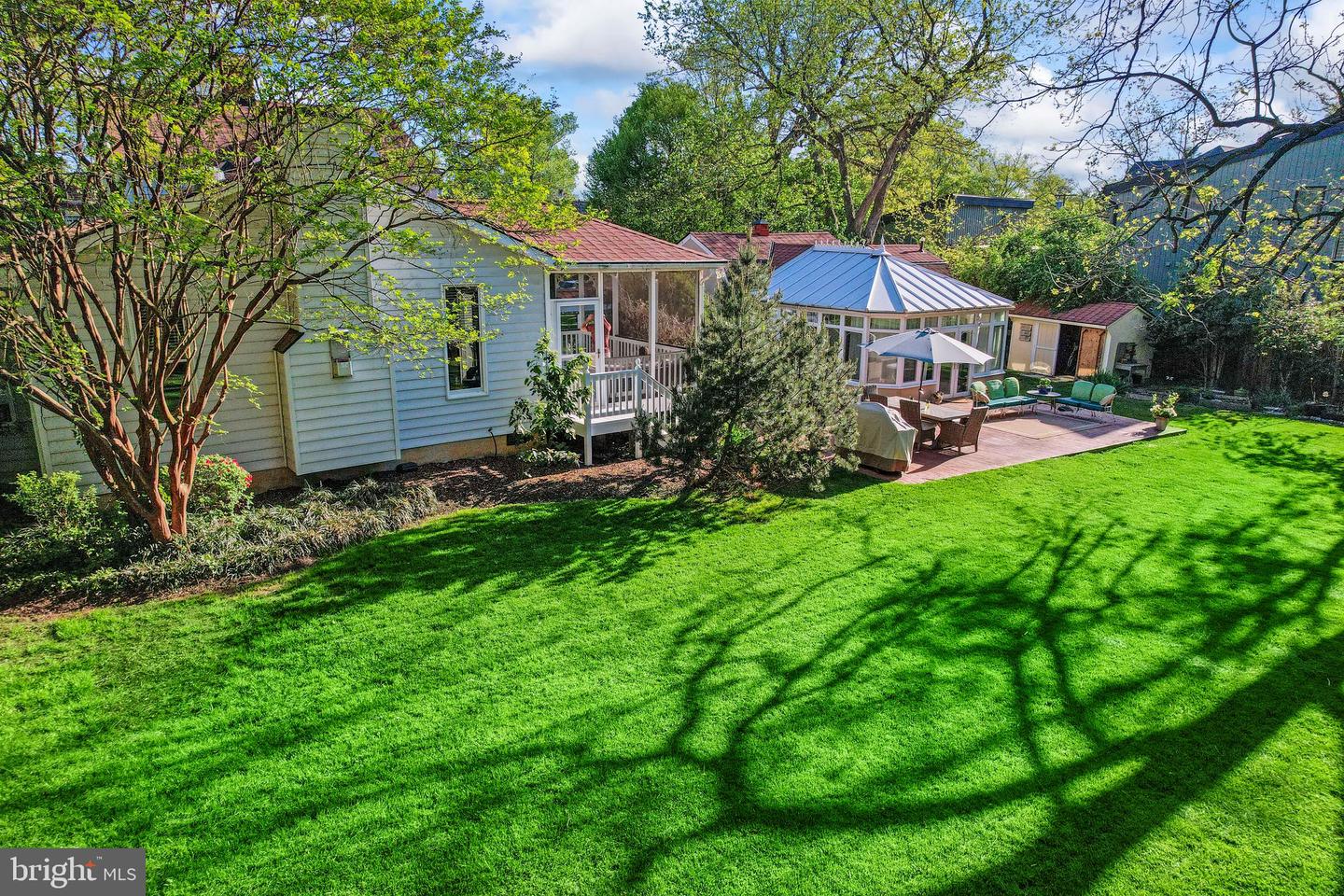 10130 BLAKE LN, OAKTON, Virginia 22124, 4 Bedrooms Bedrooms, ,3 BathroomsBathrooms,Residential,For sale,10130 BLAKE LN,VAFX2228074 MLS # VAFX2228074