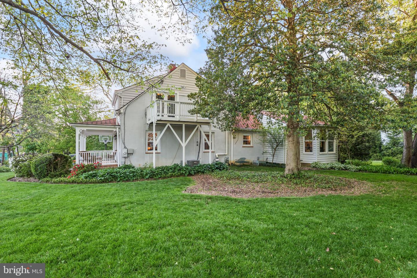 10130 BLAKE LN, OAKTON, Virginia 22124, 4 Bedrooms Bedrooms, ,3 BathroomsBathrooms,Residential,For sale,10130 BLAKE LN,VAFX2228074 MLS # VAFX2228074