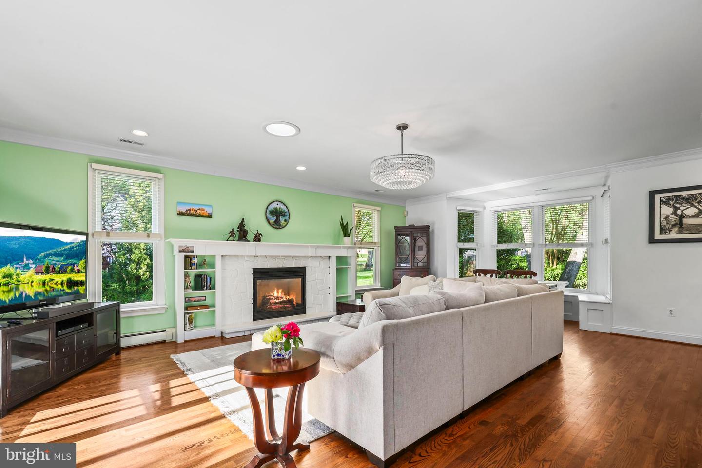 10130 BLAKE LN, OAKTON, Virginia 22124, 4 Bedrooms Bedrooms, ,3 BathroomsBathrooms,Residential,For sale,10130 BLAKE LN,VAFX2228074 MLS # VAFX2228074
