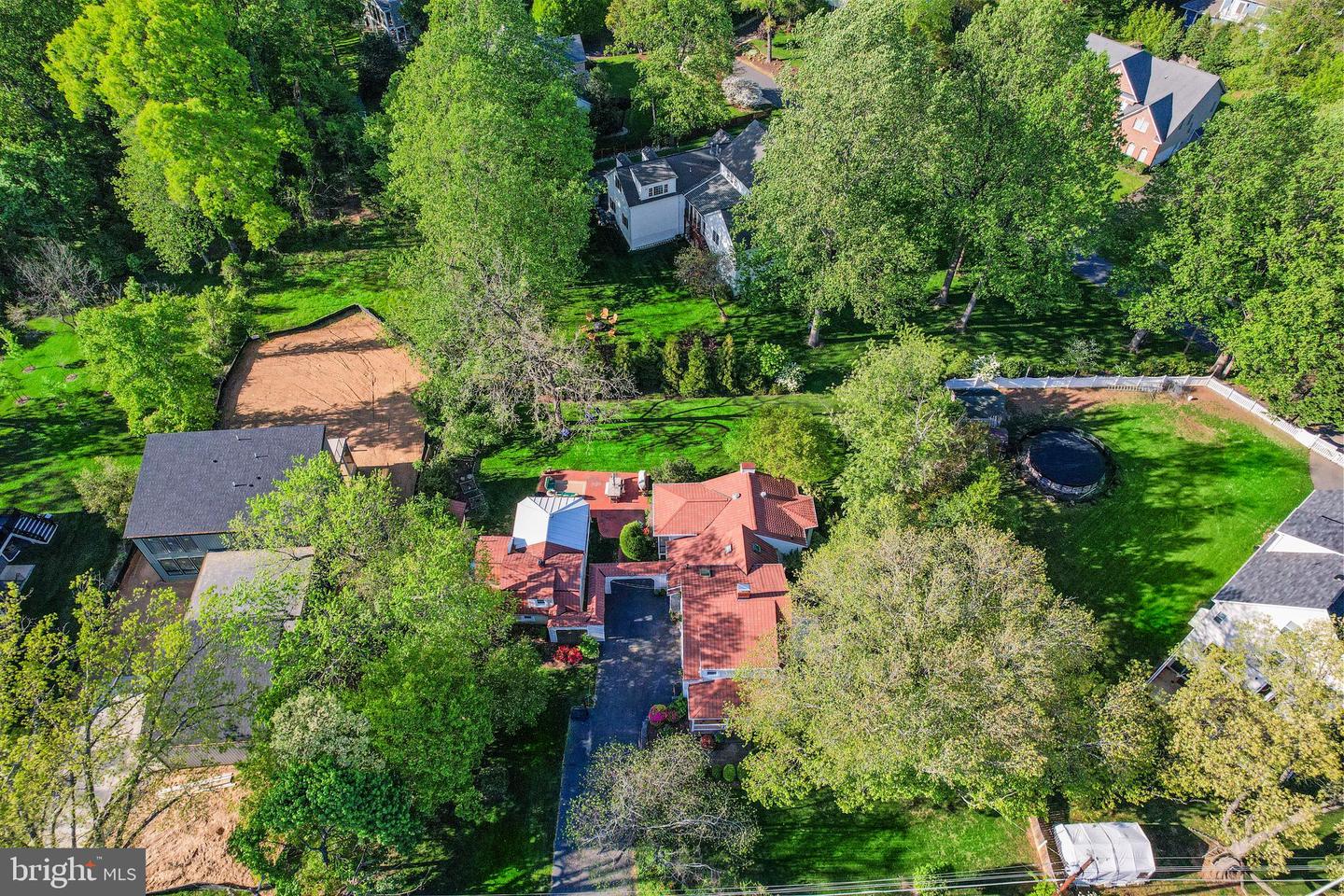 10130 BLAKE LN, OAKTON, Virginia 22124, 4 Bedrooms Bedrooms, ,3 BathroomsBathrooms,Residential,For sale,10130 BLAKE LN,VAFX2228074 MLS # VAFX2228074