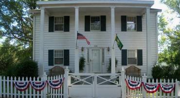 104 W COLLEGE ST, BRIDGEWATER, Virginia 22812, 5 Bedrooms Bedrooms, ,4 BathroomsBathrooms,Residential,104 W COLLEGE ST,663935 MLS # 663935
