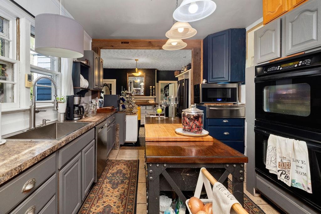 678 MARBLE VALLEY RD, DEERFIELD, Virginia 24432, 5 Bedrooms Bedrooms, ,2 BathroomsBathrooms,Residential,678 MARBLE VALLEY RD,663936 MLS # 663936