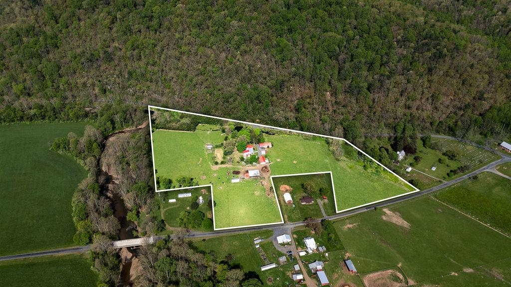 678 MARBLE VALLEY RD, DEERFIELD, Virginia 24432, 5 Bedrooms Bedrooms, ,2 BathroomsBathrooms,Residential,678 MARBLE VALLEY RD,663936 MLS # 663936