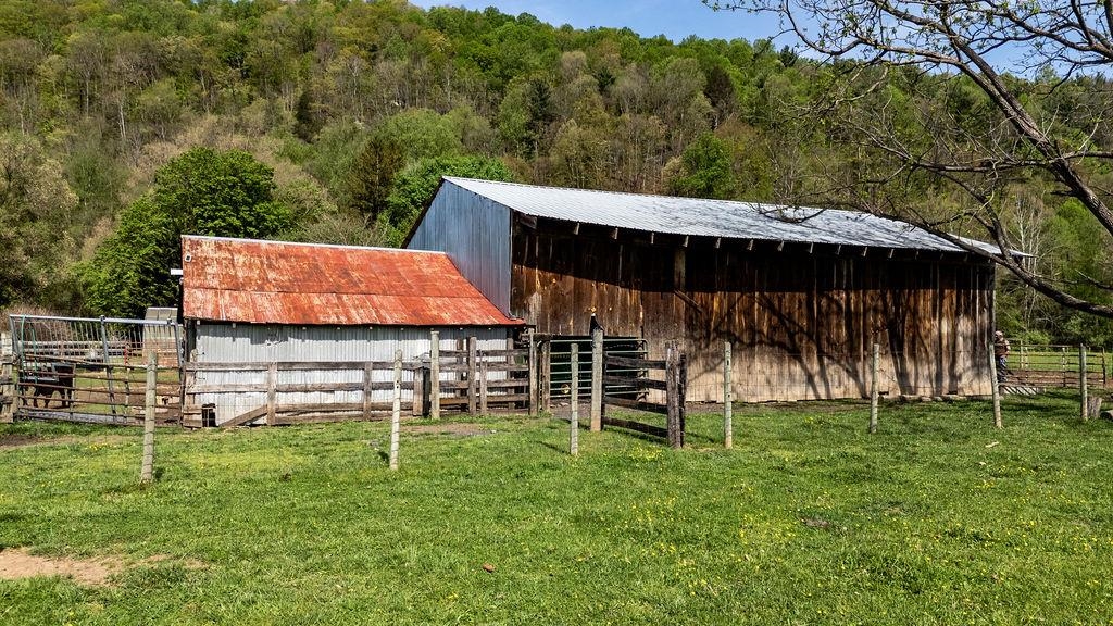 678 MARBLE VALLEY RD, DEERFIELD, Virginia 24432, 5 Bedrooms Bedrooms, ,2 BathroomsBathrooms,Residential,678 MARBLE VALLEY RD,663936 MLS # 663936