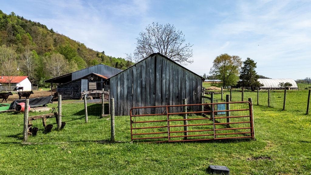 678 MARBLE VALLEY RD, DEERFIELD, Virginia 24432, 5 Bedrooms Bedrooms, ,2 BathroomsBathrooms,Residential,678 MARBLE VALLEY RD,663936 MLS # 663936