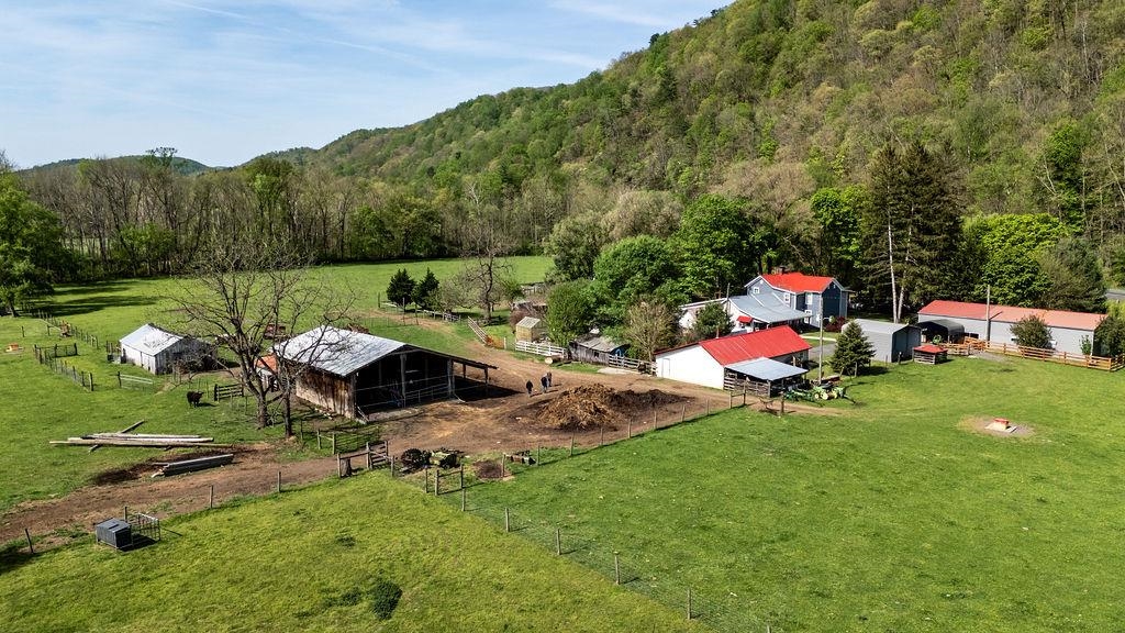678 MARBLE VALLEY RD, DEERFIELD, Virginia 24432, 5 Bedrooms Bedrooms, ,2 BathroomsBathrooms,Residential,678 MARBLE VALLEY RD,663936 MLS # 663936
