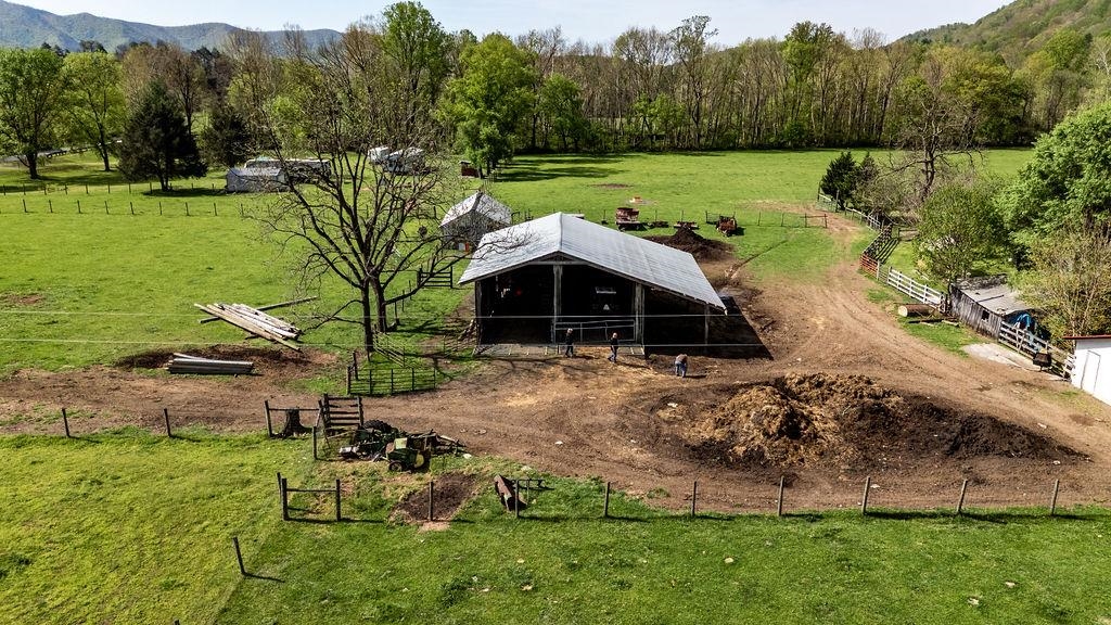 678 MARBLE VALLEY RD, DEERFIELD, Virginia 24432, 5 Bedrooms Bedrooms, ,2 BathroomsBathrooms,Residential,678 MARBLE VALLEY RD,663936 MLS # 663936