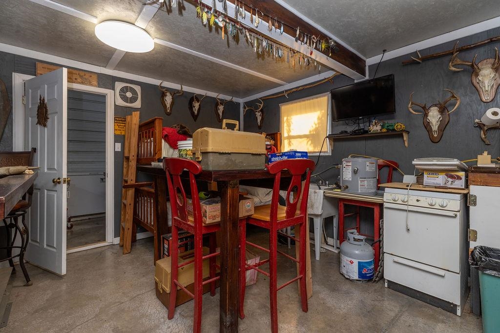678 MARBLE VALLEY RD, DEERFIELD, Virginia 24432, 5 Bedrooms Bedrooms, ,2 BathroomsBathrooms,Residential,678 MARBLE VALLEY RD,663936 MLS # 663936