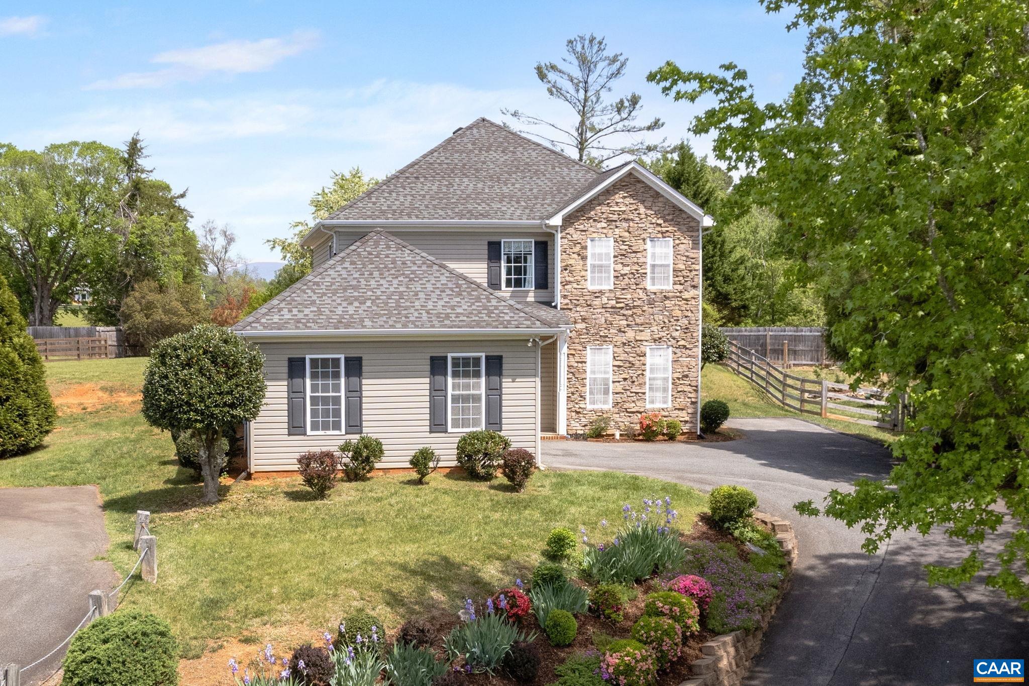 1365 AMBER RIDGE RD, CHARLOTTESVILLE, Virginia 22901, 4 Bedrooms Bedrooms, ,2 BathroomsBathrooms,Residential,Mountain views!,1365 AMBER RIDGE RD,663926 MLS # 663926