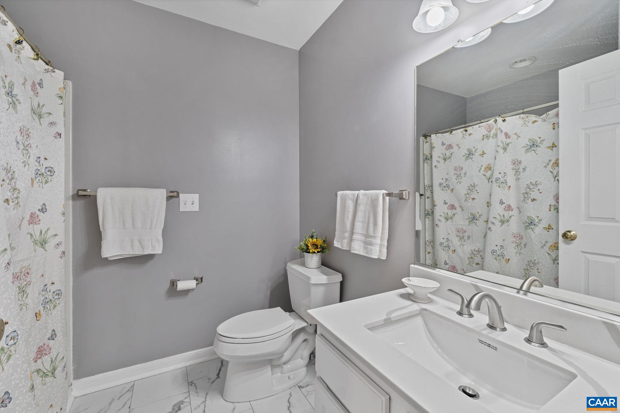 1365 AMBER RIDGE RD, CHARLOTTESVILLE, Virginia 22901, 4 Bedrooms Bedrooms, ,2 BathroomsBathrooms,Residential,Mountain views!,1365 AMBER RIDGE RD,663926 MLS # 663926