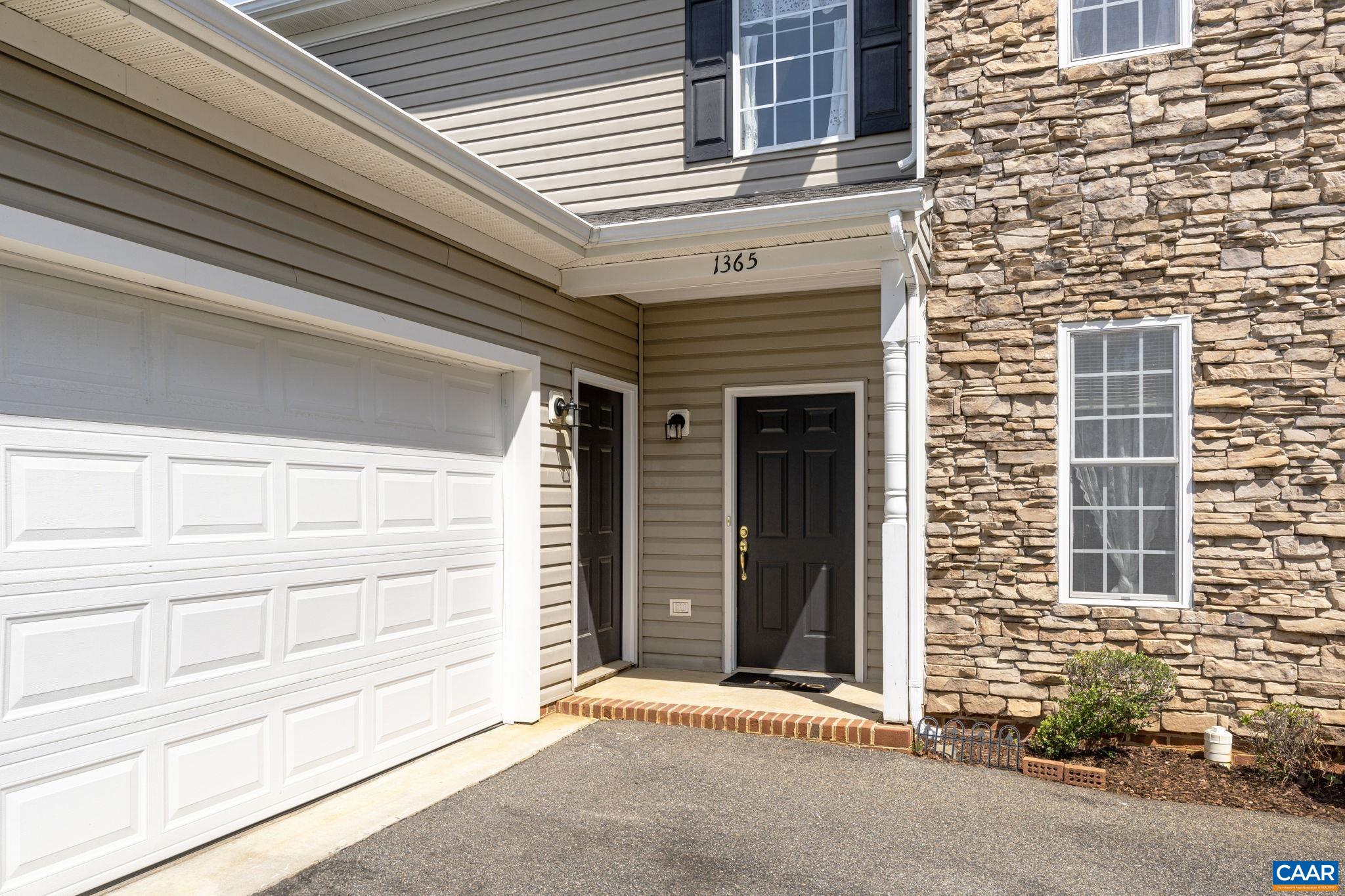 1365 AMBER RIDGE RD, CHARLOTTESVILLE, Virginia 22901, 4 Bedrooms Bedrooms, ,2 BathroomsBathrooms,Residential,Mountain views!,1365 AMBER RIDGE RD,663926 MLS # 663926