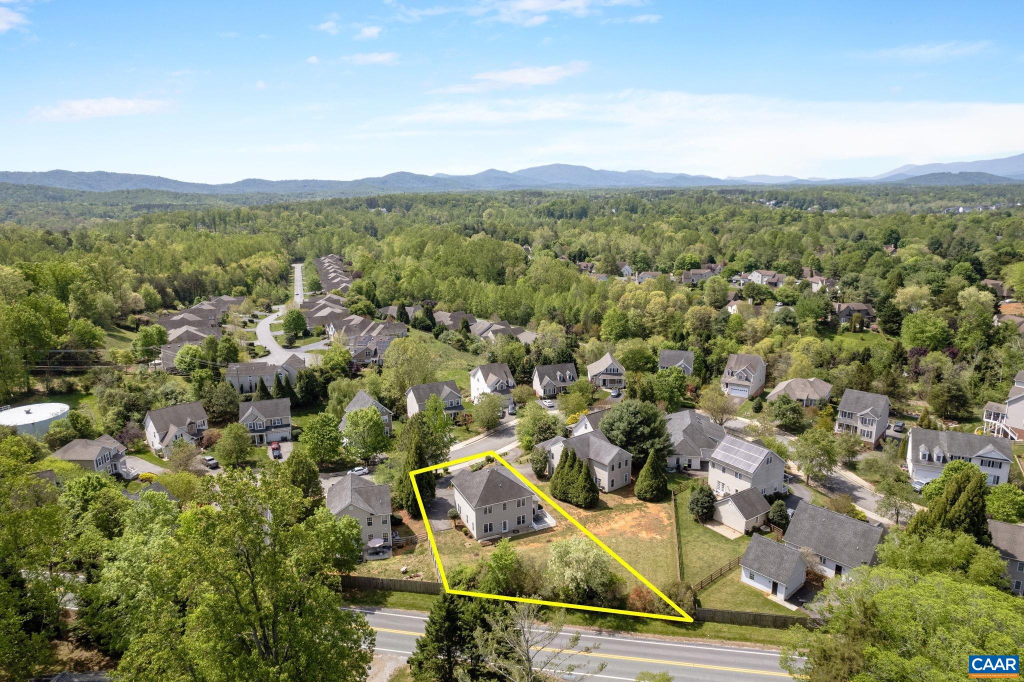 1365 AMBER RIDGE RD, CHARLOTTESVILLE, Virginia 22901, 4 Bedrooms Bedrooms, ,2 BathroomsBathrooms,Residential,Mountain views!,1365 AMBER RIDGE RD,663926 MLS # 663926