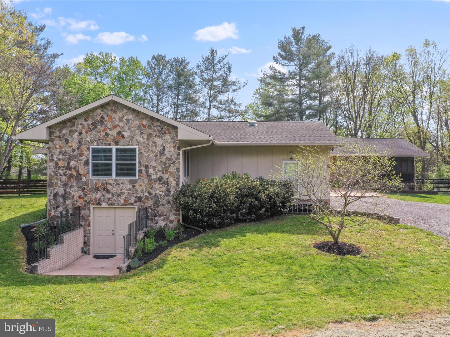2671 PARSHALL RD, BERRYVILLE, Virginia 22611, 3 Bedrooms Bedrooms, ,4 BathroomsBathrooms,Residential,For sale,2671 PARSHALL RD,VACL2003514 MLS # VACL2003514