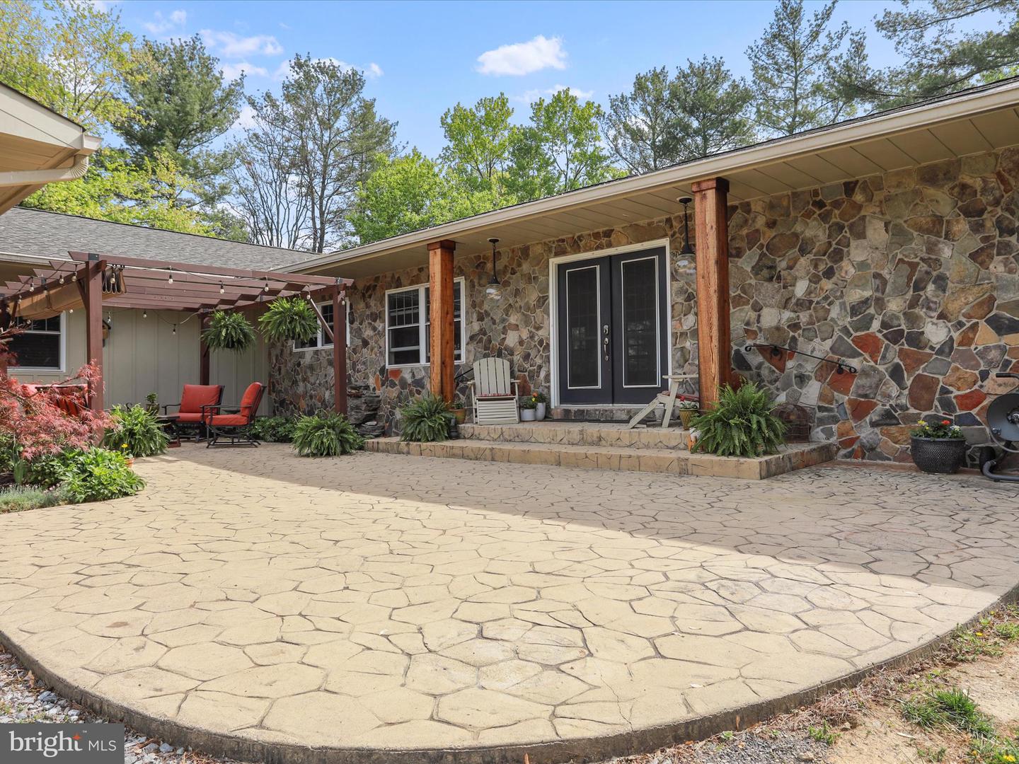 2671 PARSHALL RD, BERRYVILLE, Virginia 22611, 3 Bedrooms Bedrooms, ,4 BathroomsBathrooms,Residential,For sale,2671 PARSHALL RD,VACL2003514 MLS # VACL2003514