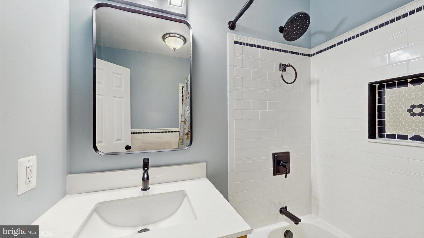 2714 10TH ST NE, WASHINGTON, District Of Columbia 20018, 3 Bedrooms Bedrooms, ,3 BathroomsBathrooms,Residential,For sale,2714 10TH ST NE,DCDC2190610 MLS # DCDC2190610