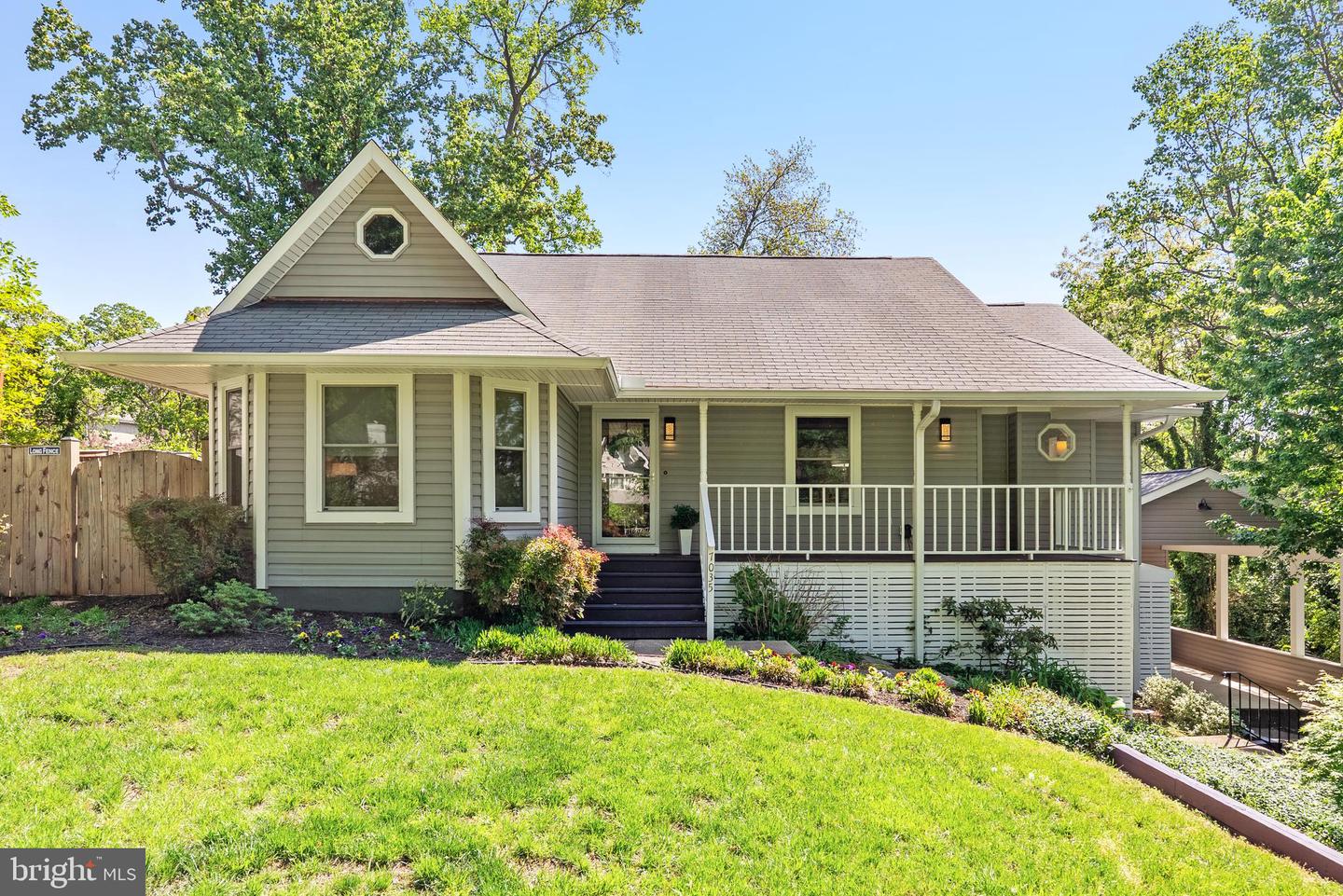 7035 SWAIN DR, ALEXANDRIA, Virginia 22306, 4 Bedrooms Bedrooms, ,2 BathroomsBathrooms,Residential,For sale,7035 SWAIN DR,VAFX2228324 MLS # VAFX2228324