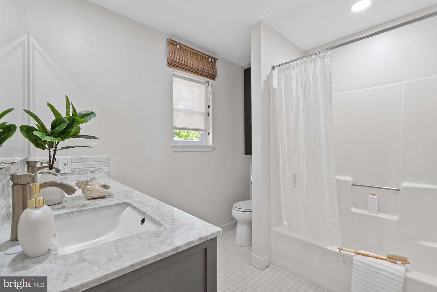 7035 SWAIN DR, ALEXANDRIA, Virginia 22306, 4 Bedrooms Bedrooms, ,2 BathroomsBathrooms,Residential,For sale,7035 SWAIN DR,VAFX2228324 MLS # VAFX2228324