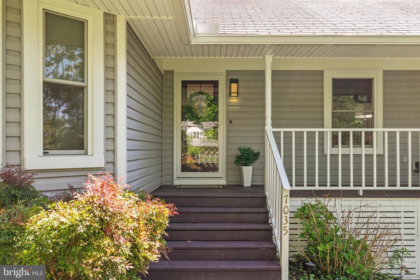 7035 SWAIN DR, ALEXANDRIA, Virginia 22306, 4 Bedrooms Bedrooms, ,2 BathroomsBathrooms,Residential,For sale,7035 SWAIN DR,VAFX2228324 MLS # VAFX2228324
