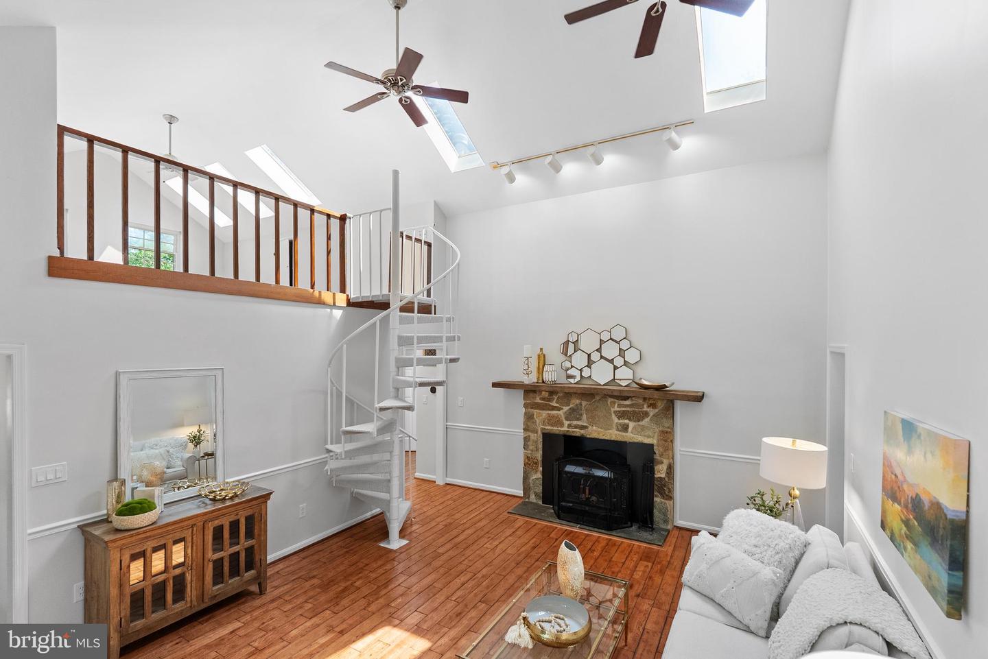 7035 SWAIN DR, ALEXANDRIA, Virginia 22306, 4 Bedrooms Bedrooms, ,2 BathroomsBathrooms,Residential,For sale,7035 SWAIN DR,VAFX2228324 MLS # VAFX2228324