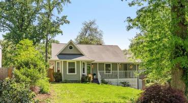 7035 SWAIN DR, ALEXANDRIA, Virginia 22306, 4 Bedrooms Bedrooms, ,2 BathroomsBathrooms,Residential,For sale,7035 SWAIN DR,VAFX2228324 MLS # VAFX2228324