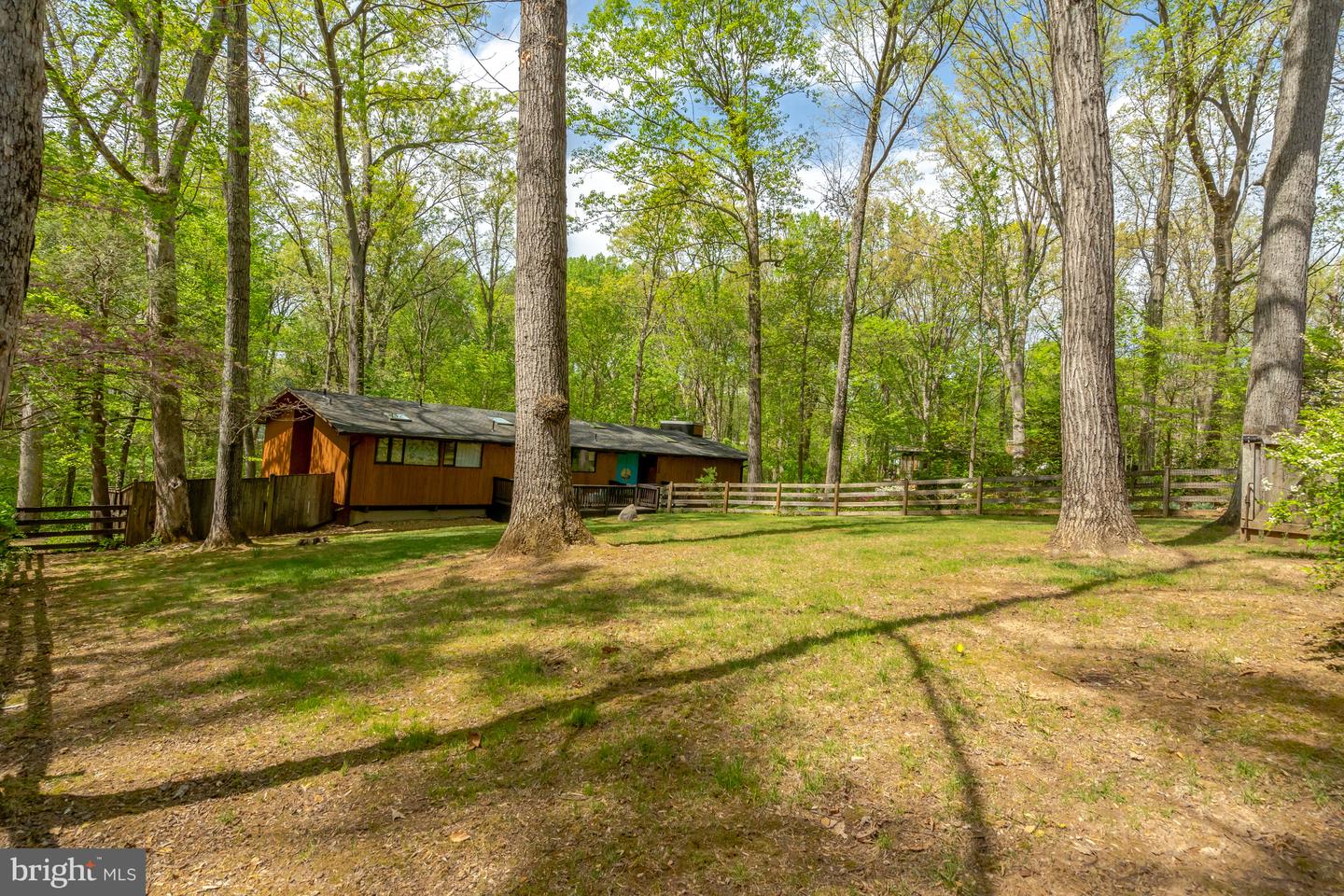 3320 HIGHLAND LN, FAIRFAX, Virginia 22031, 4 Bedrooms Bedrooms, ,3 BathroomsBathrooms,Residential,For sale,3320 HIGHLAND LN,VAFX2228352 MLS # VAFX2228352