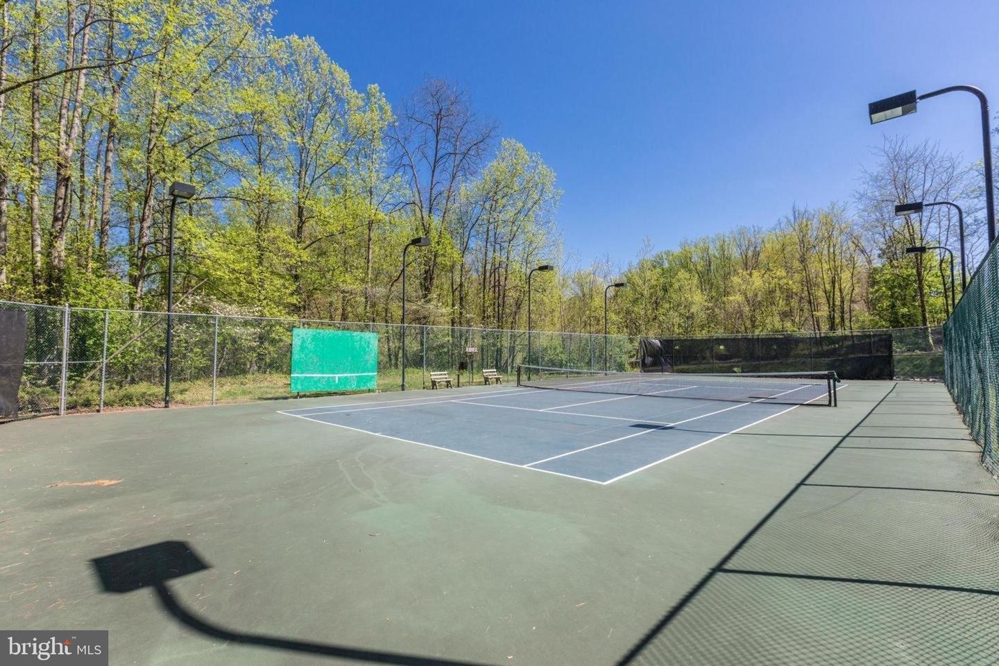 3320 HIGHLAND LN, FAIRFAX, Virginia 22031, 4 Bedrooms Bedrooms, ,3 BathroomsBathrooms,Residential,For sale,3320 HIGHLAND LN,VAFX2228352 MLS # VAFX2228352