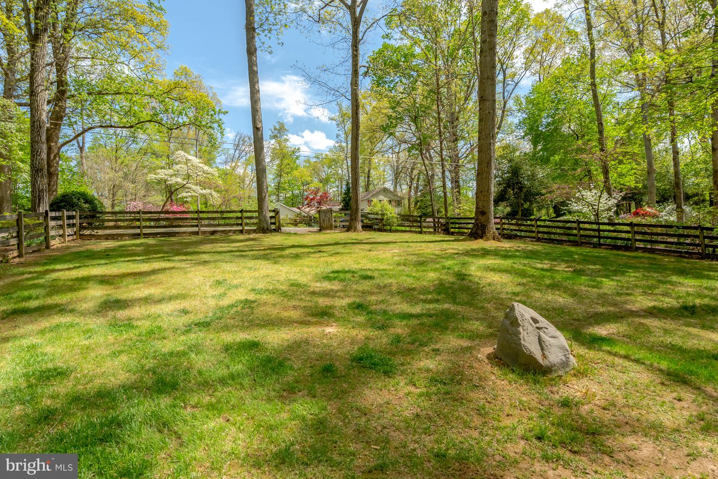 3320 HIGHLAND LN, FAIRFAX, Virginia 22031, 4 Bedrooms Bedrooms, ,3 BathroomsBathrooms,Residential,For sale,3320 HIGHLAND LN,VAFX2228352 MLS # VAFX2228352