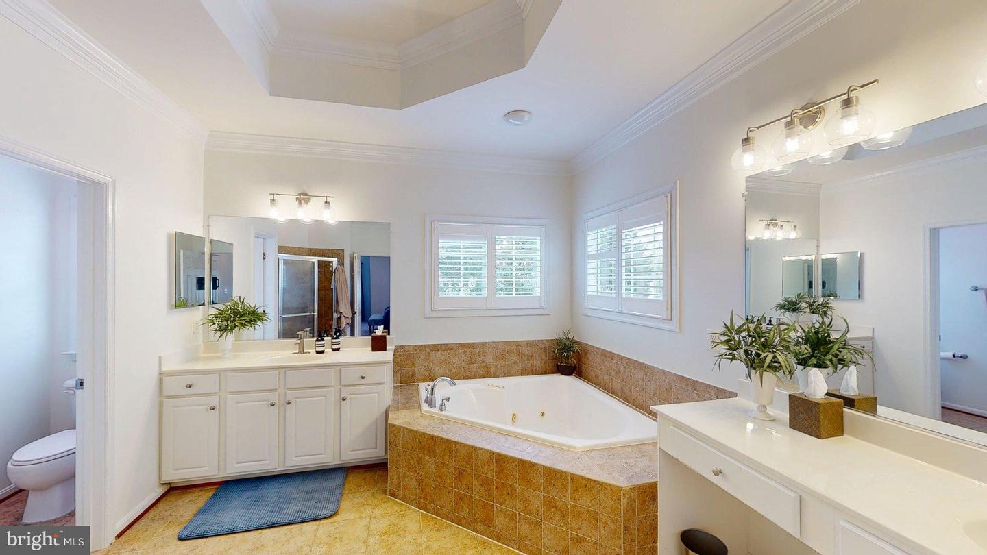 43844 GOSHEN FARM CT, LEESBURG, Virginia 20176, 4 Bedrooms Bedrooms, ,3 BathroomsBathrooms,Residential,For sale,43844 GOSHEN FARM CT,VALO2091430 MLS # VALO2091430
