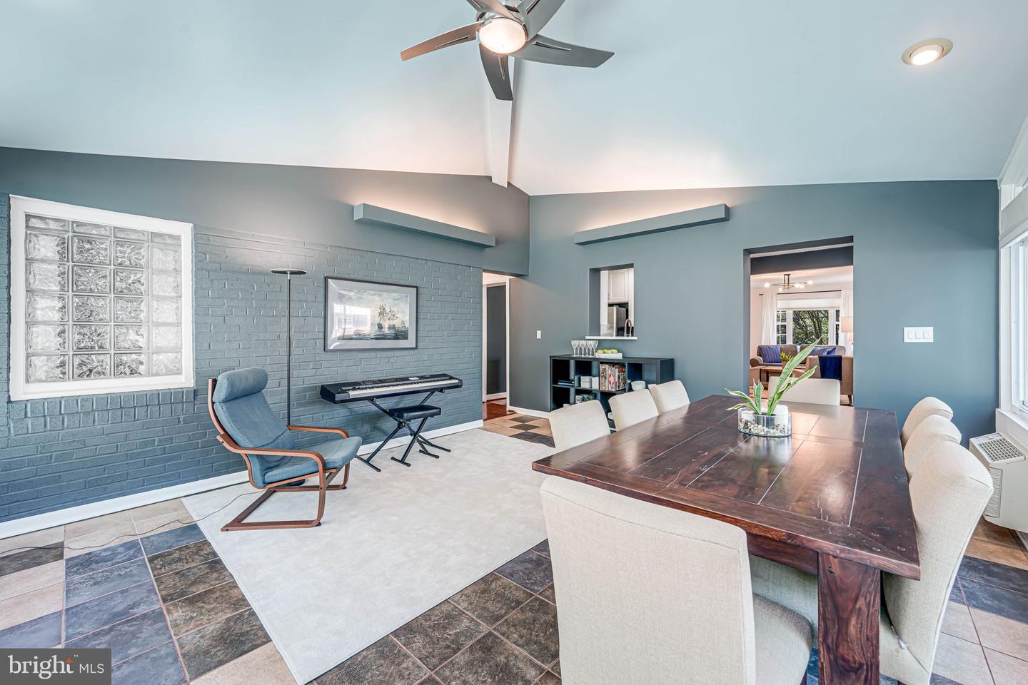 7306 WAYNE DR, ANNANDALE, Virginia 22003, 3 Bedrooms Bedrooms, ,2 BathroomsBathrooms,Residential,For sale,7306 WAYNE DR,VAFX2228628 MLS # VAFX2228628