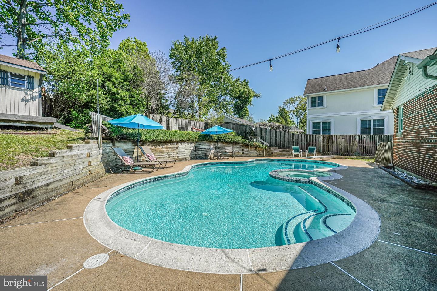 7306 WAYNE DR, ANNANDALE, Virginia 22003, 3 Bedrooms Bedrooms, ,2 BathroomsBathrooms,Residential,For sale,7306 WAYNE DR,VAFX2228628 MLS # VAFX2228628