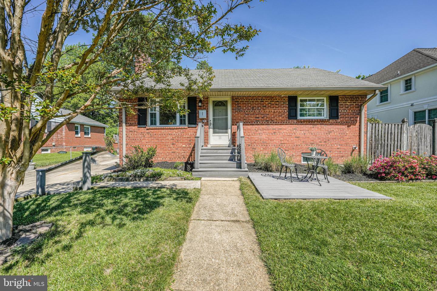 7306 WAYNE DR, ANNANDALE, Virginia 22003, 3 Bedrooms Bedrooms, ,2 BathroomsBathrooms,Residential,For sale,7306 WAYNE DR,VAFX2228628 MLS # VAFX2228628
