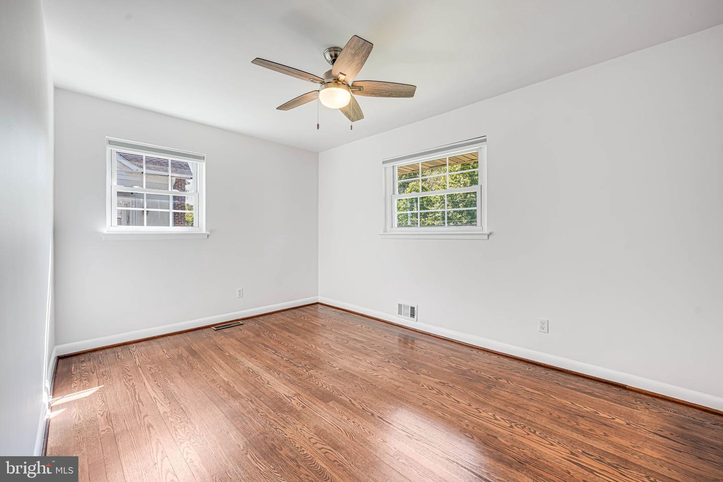 7306 WAYNE DR, ANNANDALE, Virginia 22003, 3 Bedrooms Bedrooms, ,2 BathroomsBathrooms,Residential,For sale,7306 WAYNE DR,VAFX2228628 MLS # VAFX2228628