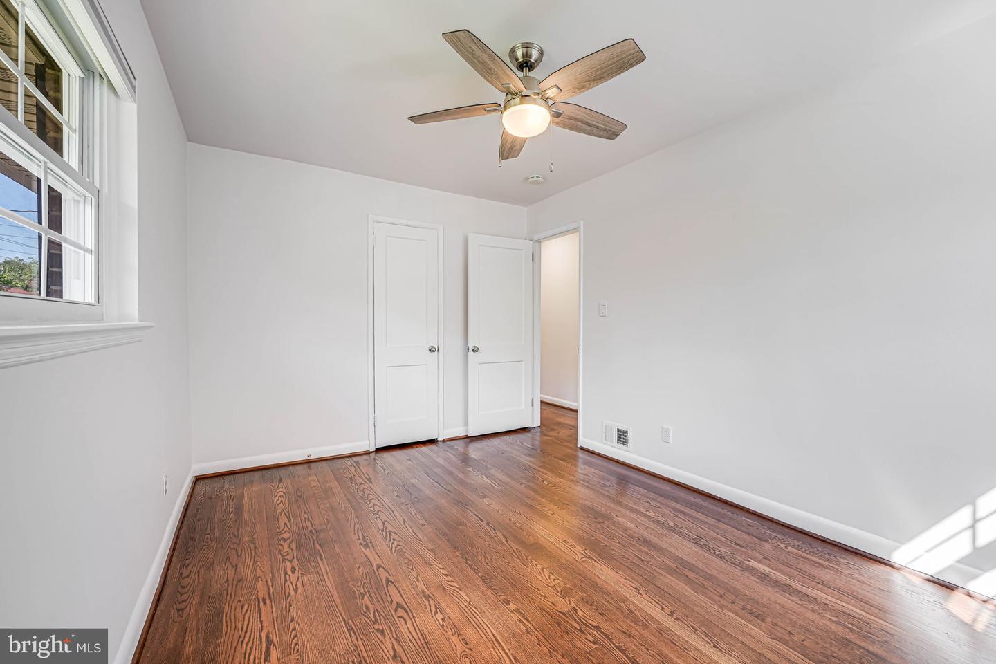 7306 WAYNE DR, ANNANDALE, Virginia 22003, 3 Bedrooms Bedrooms, ,2 BathroomsBathrooms,Residential,For sale,7306 WAYNE DR,VAFX2228628 MLS # VAFX2228628