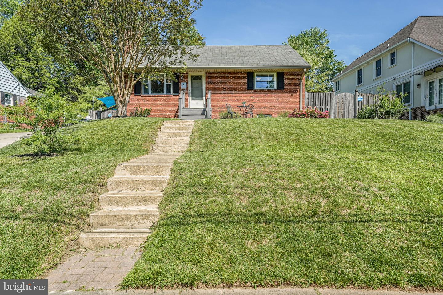 7306 WAYNE DR, ANNANDALE, Virginia 22003, 3 Bedrooms Bedrooms, ,2 BathroomsBathrooms,Residential,For sale,7306 WAYNE DR,VAFX2228628 MLS # VAFX2228628