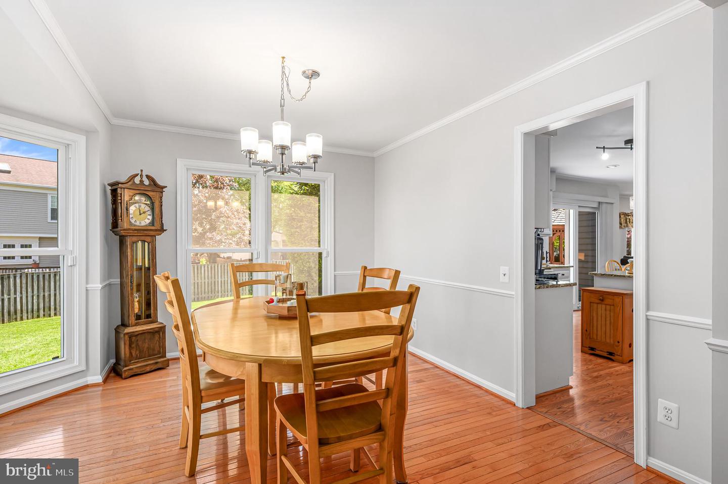 712 CHIMNEY CT NE, LEESBURG, Virginia 20176, 4 Bedrooms Bedrooms, ,2 BathroomsBathrooms,Residential,For sale,712 CHIMNEY CT NE,VALO2091520 MLS # VALO2091520