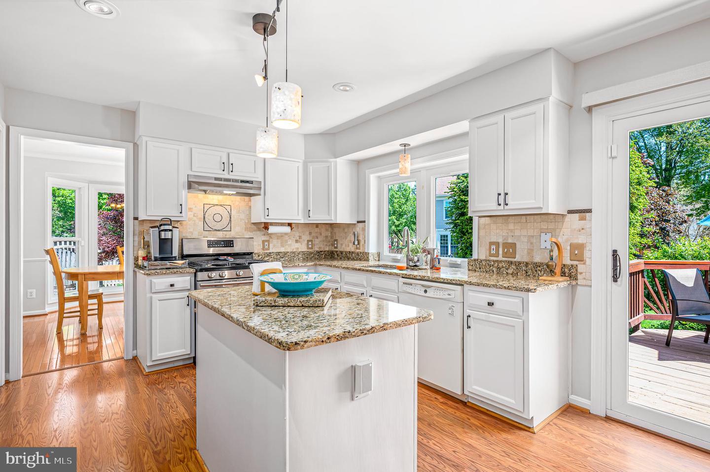 712 CHIMNEY CT NE, LEESBURG, Virginia 20176, 4 Bedrooms Bedrooms, ,2 BathroomsBathrooms,Residential,For sale,712 CHIMNEY CT NE,VALO2091520 MLS # VALO2091520