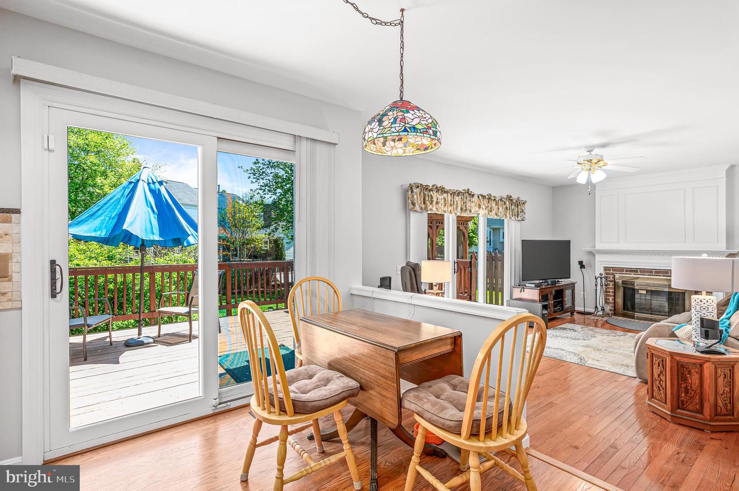 712 CHIMNEY CT NE, LEESBURG, Virginia 20176, 4 Bedrooms Bedrooms, ,2 BathroomsBathrooms,Residential,For sale,712 CHIMNEY CT NE,VALO2091520 MLS # VALO2091520