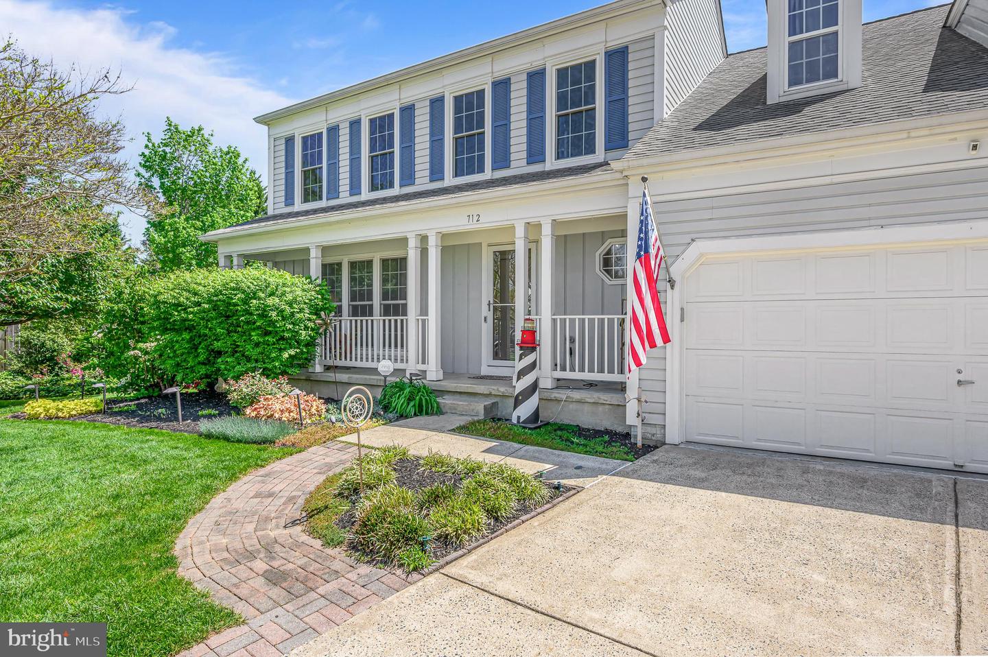 712 CHIMNEY CT NE, LEESBURG, Virginia 20176, 4 Bedrooms Bedrooms, ,2 BathroomsBathrooms,Residential,For sale,712 CHIMNEY CT NE,VALO2091520 MLS # VALO2091520